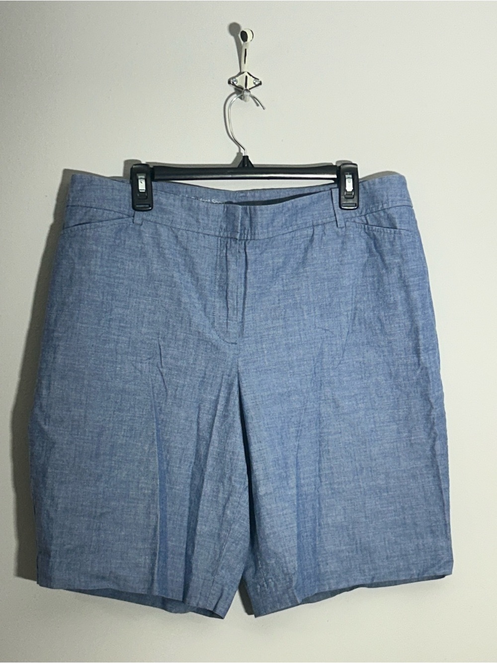 Talbots Light Blue Perfect Bermuda Shorts Size 16